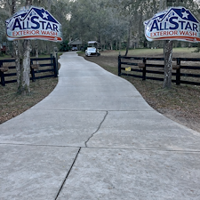 Professional-drive-way-pressure-washing-company-floral-city-Florida 1