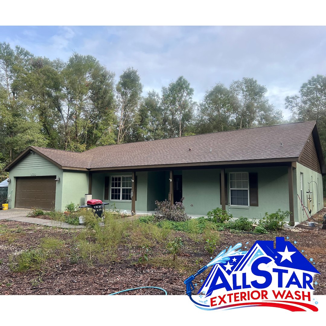 Top quality soft house washing in brooksville Florida 