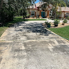 Weeki-wachee-pressure-washing-team 0